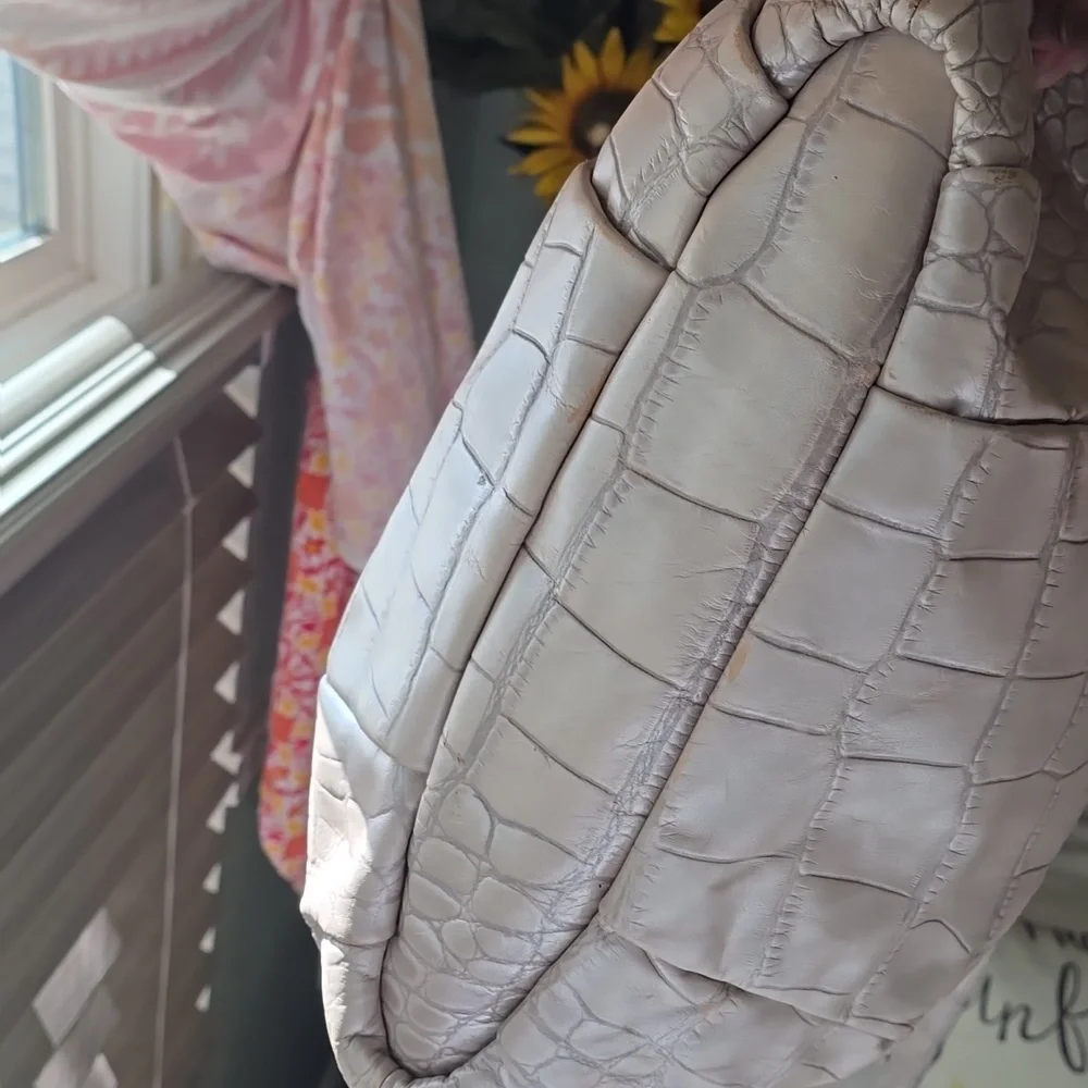 COACH Madison LINDSEY Croc Embossed Large Purse - Picture 11 of 16